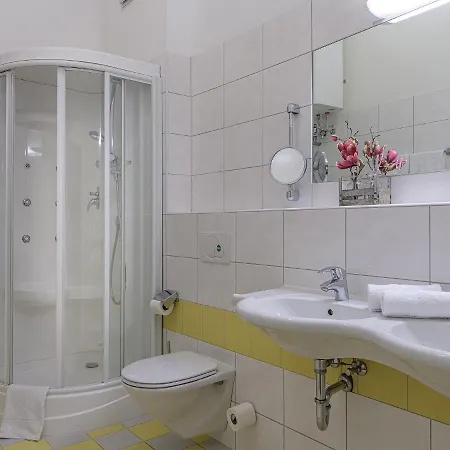 Elegant Apartment In Viehhofen With Turkish Steambath Apartamento Viehhofen